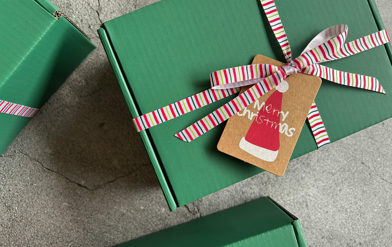 Right-Sizing Boxes for Holiday E-Commerce