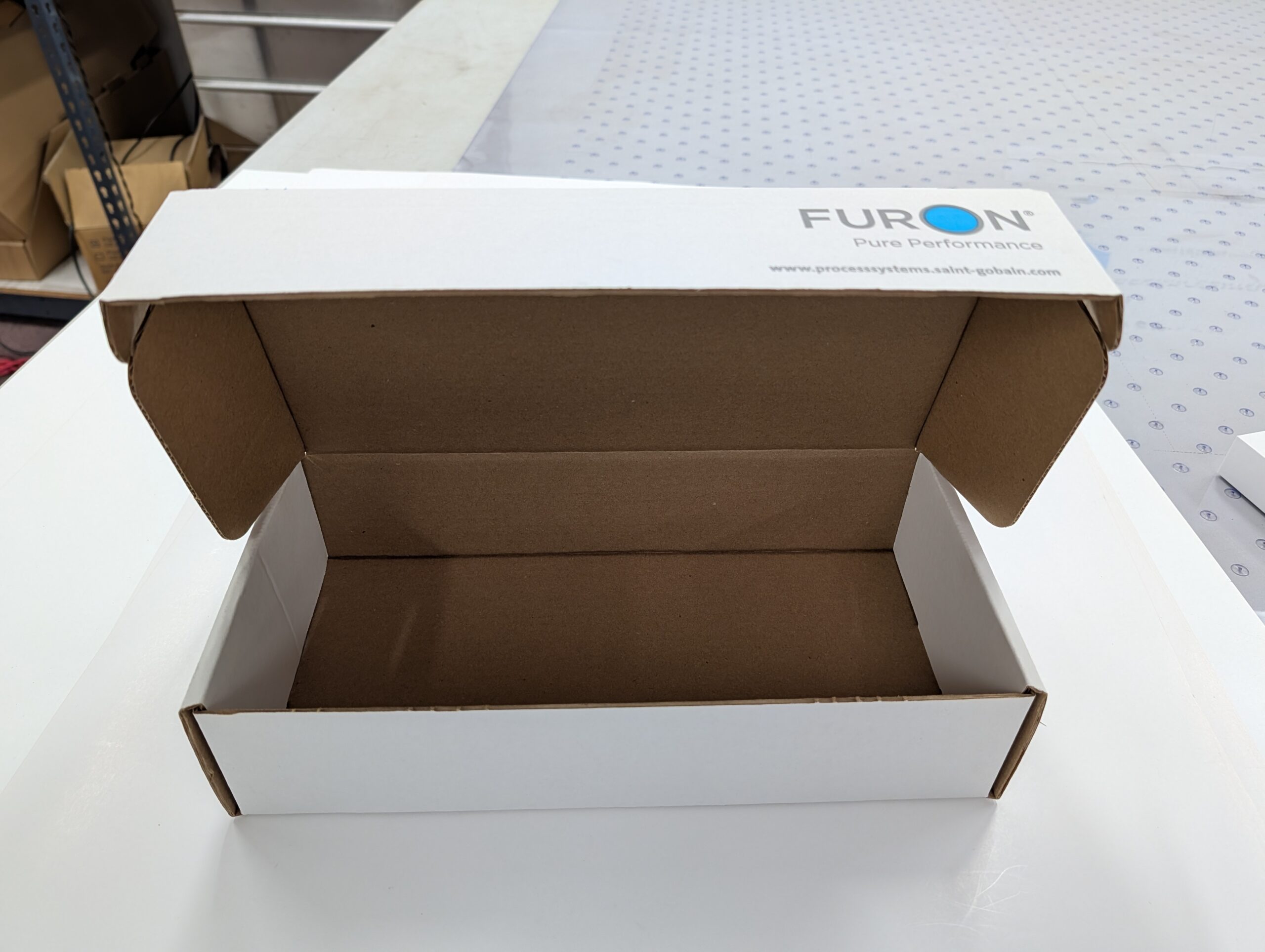 custom printed corrugated box with cherry locks and dust flaps