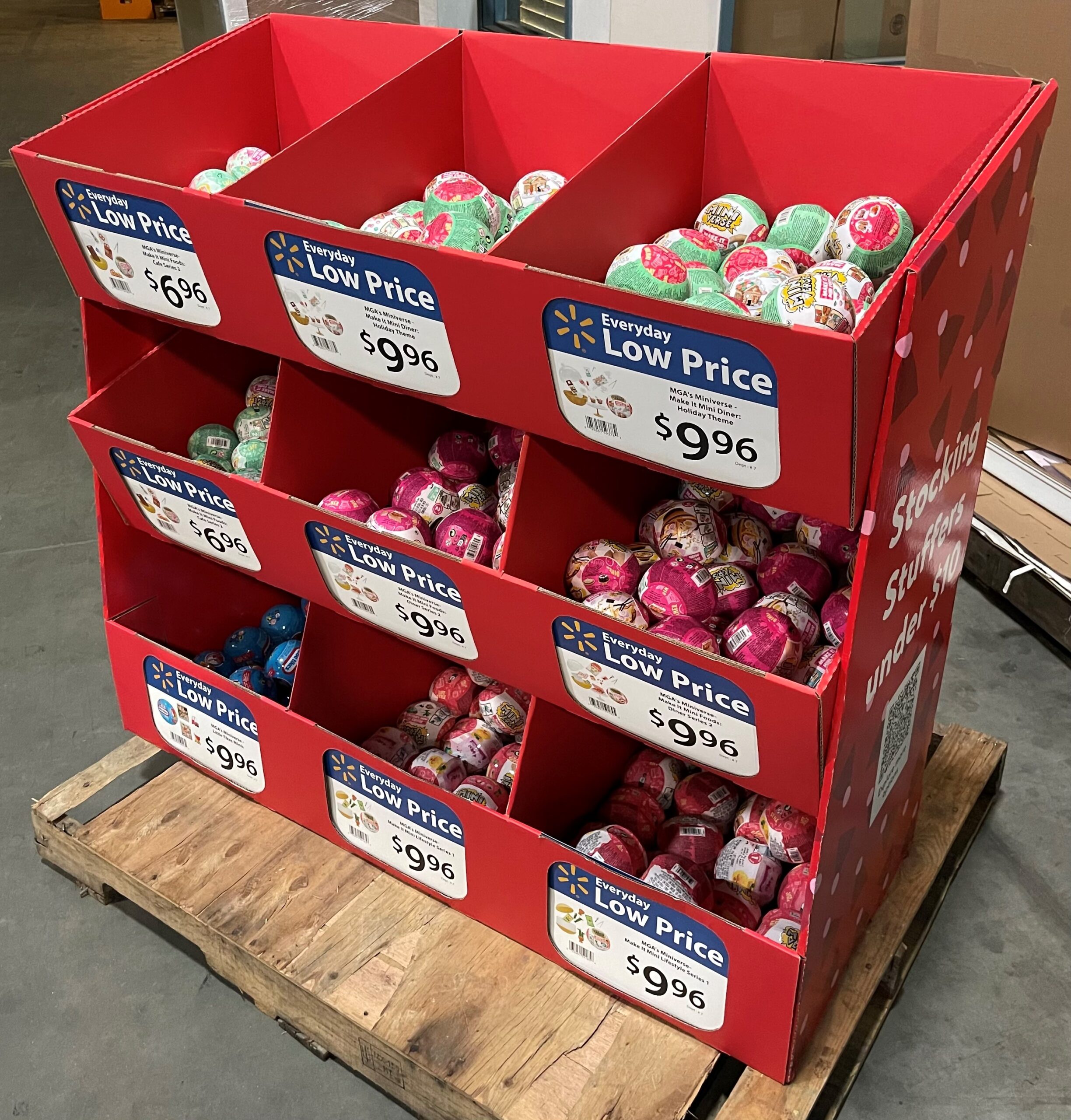 Custom corrugated pop floor display with bin shelfs